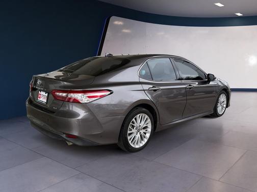 2020 Toyota Camry XLE