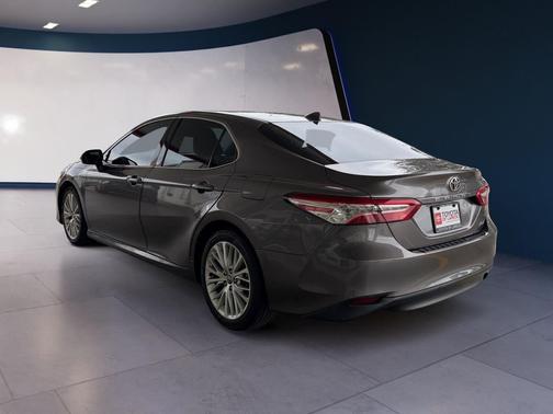 2020 Toyota Camry XLE