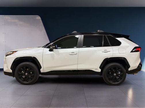 2024 Toyota RAV4 Hybrid SE