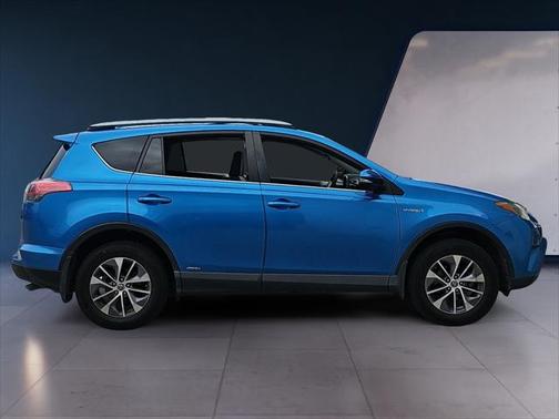 2018 Toyota RAV4 Hybrid XLE