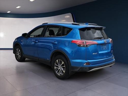 2018 Toyota RAV4 Hybrid XLE