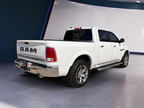 Bright White Clearcoat 2017 RAM 1500 Limited Crew Cab 4x4 5'7' Box