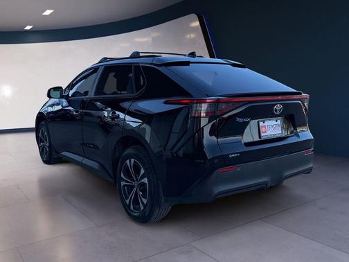 2024 Toyota bZ4X XLE