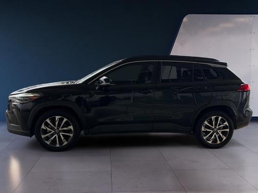2022 Toyota Corolla Cross XLE