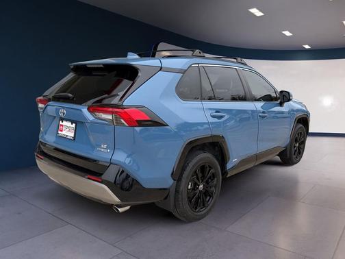 2024 Toyota RAV4 Hybrid SE