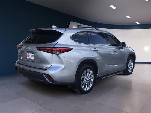 2021 Toyota Highlander Limited