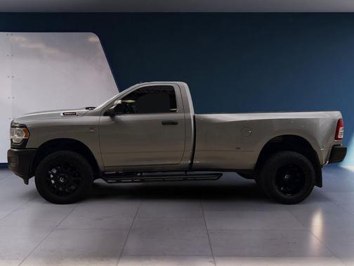 Billet Silver Metallic Clearcoat 2022 RAM 3500 Tradesman Regular Cab 4x4 8' Box