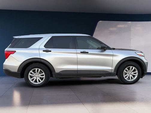 2021 Ford Explorer Base