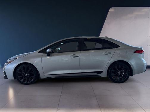 Classic Silver Metallic 2023 Toyota Corolla SE