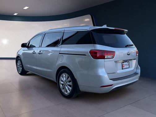 Silky Silver 2018 Kia Sedona EX
