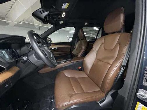 2022 Volvo XC90 