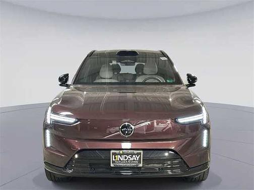 2025 Volvo EX90 Plus