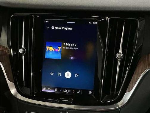 2024 Volvo S60 Recharge Plug-In Hybrid Plus