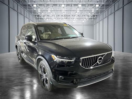 2022 Volvo XC40 T5 AWD Inscription