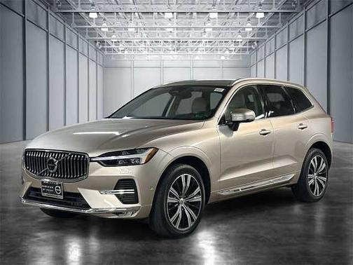 2023 Volvo XC60 Plus
