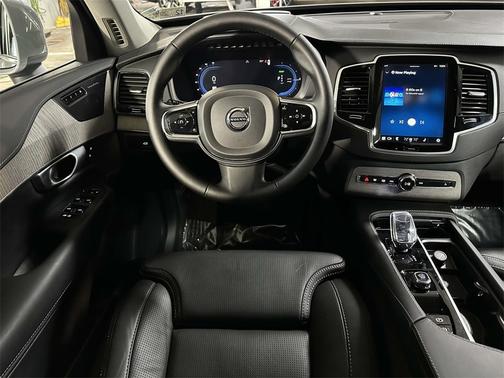 2024 Volvo XC90 Recharge Plug-In Hybrid T8 Ultimate Bright 7-Seater
