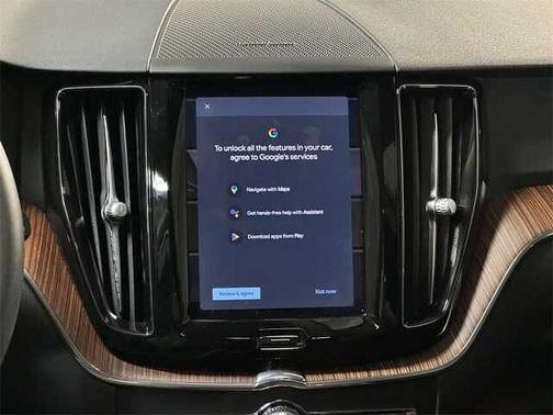 2023 Volvo XC60 Plus