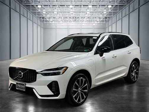 2023 Volvo XC60 Plus