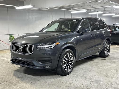 2021 Volvo XC90 T6 Momentum 7 Passenger