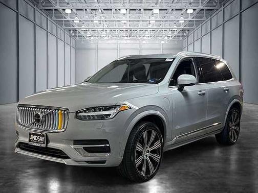 Vapour Grey 2024 Volvo XC90