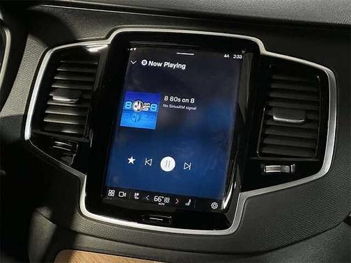 2024 Volvo XC90 Plus