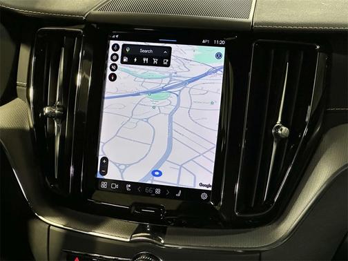 2022 Volvo XC60 Recharge Plug-In Hybrid eAWD R-Design