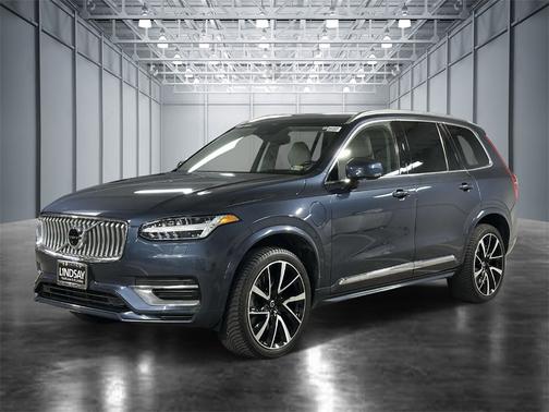 2022 Volvo XC90 Recharge Plug-In Hybrid eAWD Inscription Expression 7 Seater