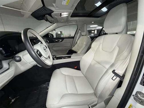 2023 Volvo S60 Plus