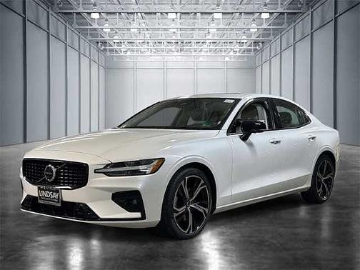 2023 Volvo S60 Plus