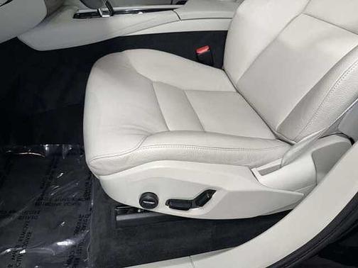 2023 Volvo XC90 Plus