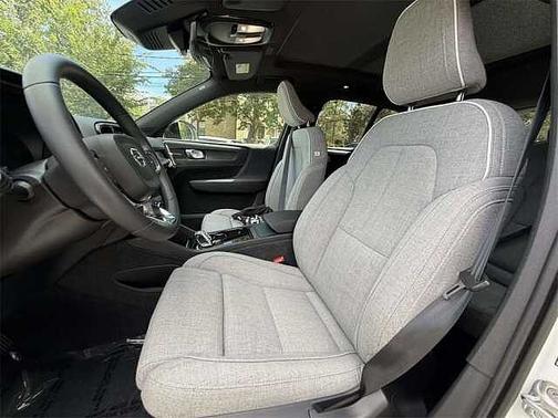 2023 Volvo XC40 Ultimate