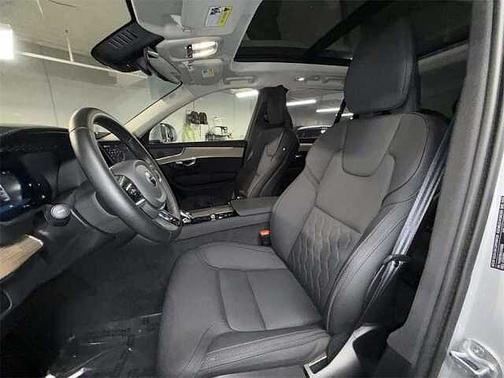 2025 Volvo XC90 Plus