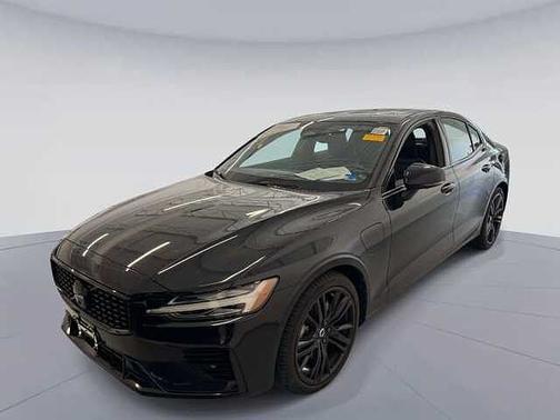 2023 Volvo S60 Recharge Plug-In Hybrid 