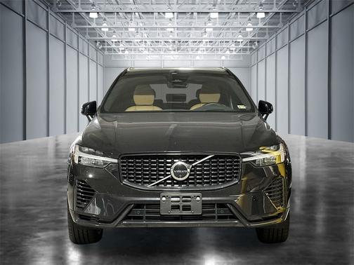 2024 Volvo XC60 Recharge Plug-In Hybrid T8 Ultimate Dark