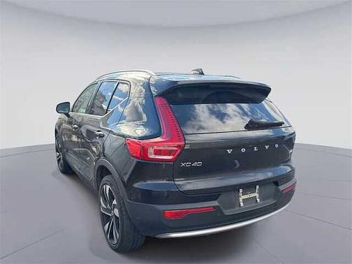 2023 Volvo XC40 Plus