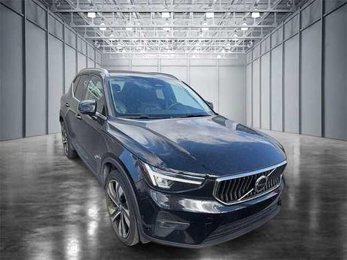 2023 Volvo XC40 Plus