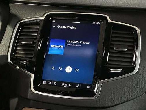 2023 Volvo XC90 Plus