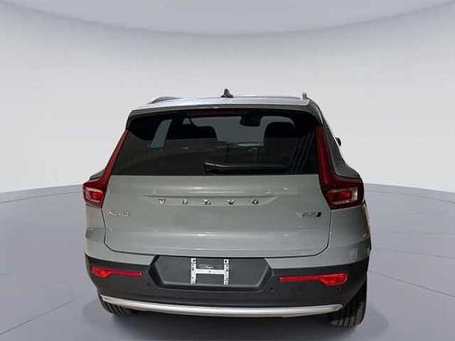 Vapour Grey 2025 Volvo XC40 Core