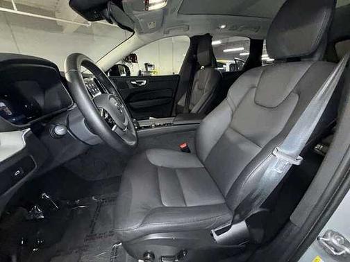 Vapour Grey 2025 Volvo XC60 Plus