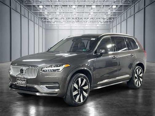 2024 Volvo XC90 Plus