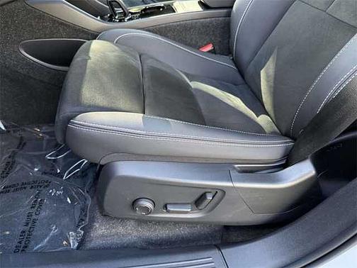 2022 Volvo C40 Recharge Pure Electric Ultimate