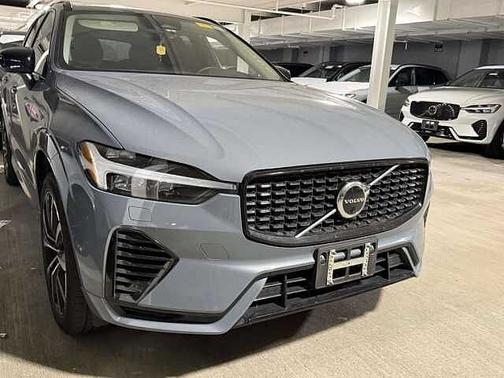 Thunder Grey 2023 Volvo XC60 Plus