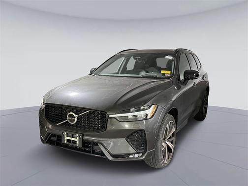 2022 Volvo XC60 B6 AWD R-Design