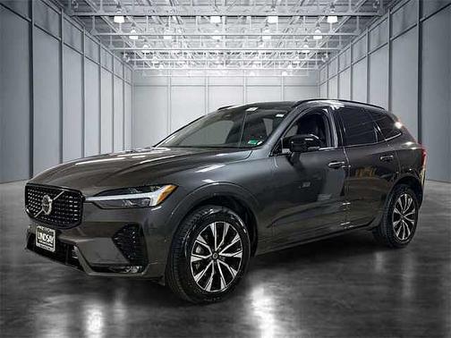 2025 Volvo XC60 Plus