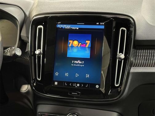 2021 Volvo XC40 Recharge Pure Electric P8