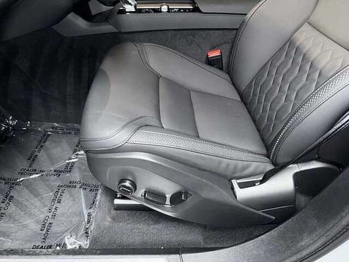 Vapour Grey 2025 Volvo XC90 Plus