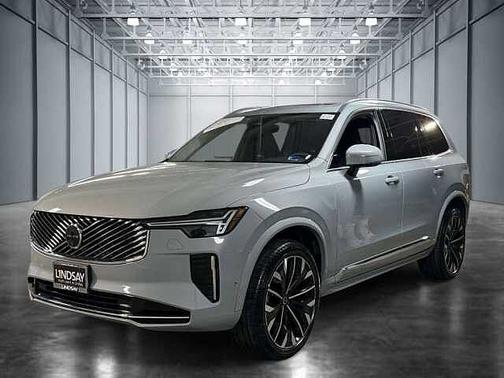 Vapour Grey 2025 Volvo XC90 Plus