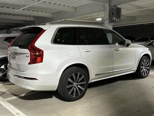 2023 Volvo XC90 B6 AWD Plus 7-Seater
