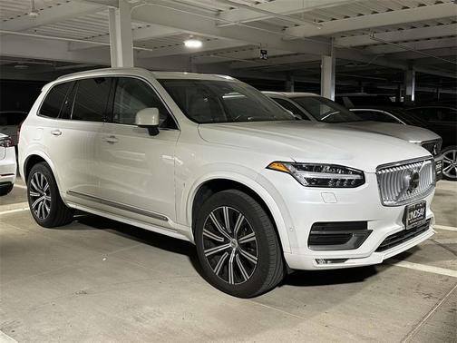 2023 Volvo XC90 B6 AWD Plus 7-Seater