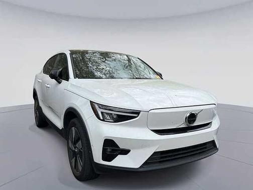 Crystal White 2024 Volvo C40 Recharge Pure Electric Plus